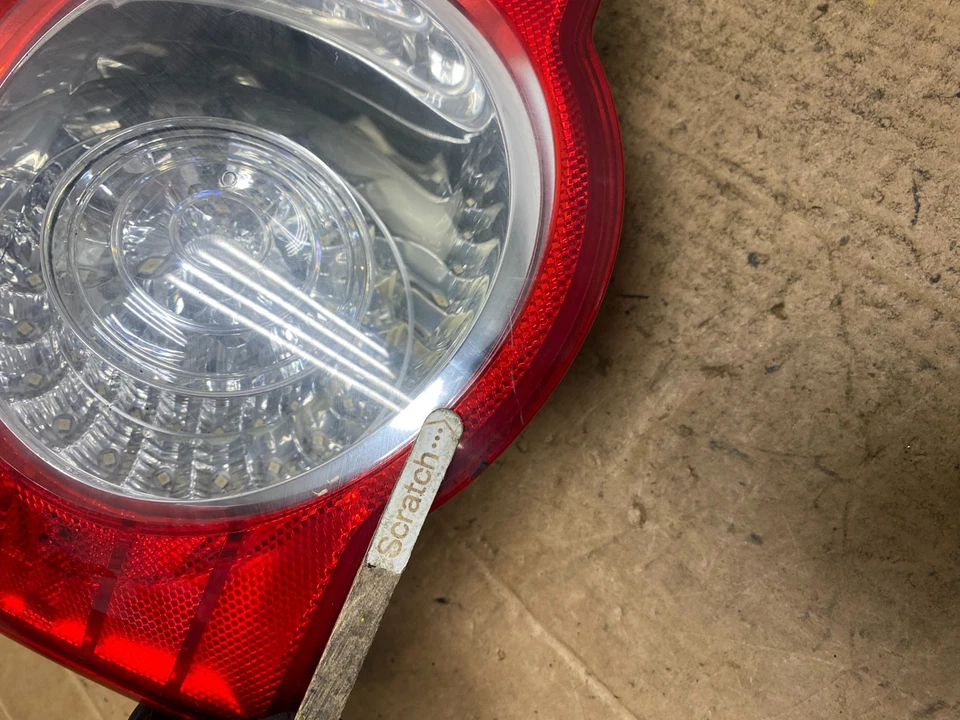 Левый задний фонарь со стороны водителя для седана Volkswagen Passat 2006–2010 годов от оригинального производителя T5000 DW - Изображение 4 из 4