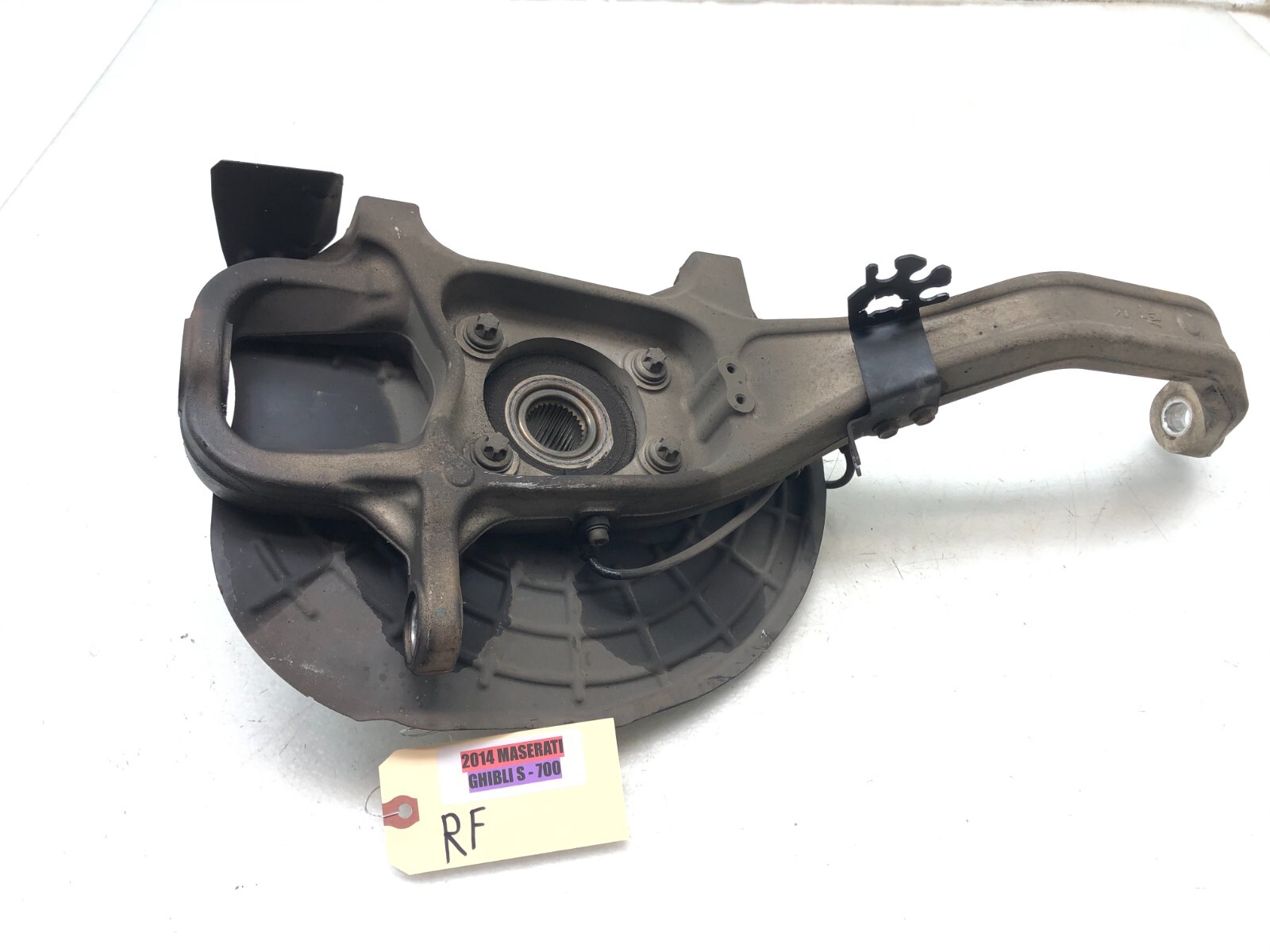 2014-2017 MASERATI GHIBLI S Q4 AWD RIGHT PASSENGER FRONT SPINDLE KNUCKLE OEM.