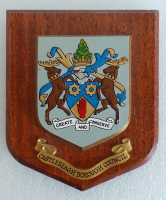 CASTLEREAGH BOROUGH COUNCIL - SCHÖNES HANDBEMALTES HERALDISCHES EICHENSCHILD / PLAKETTE