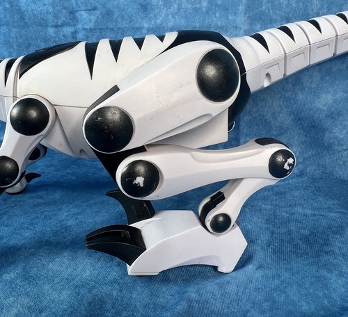 WowWee Roboreptile 2006 - Interactive Dinosaur 28” - Picture 9 of 10