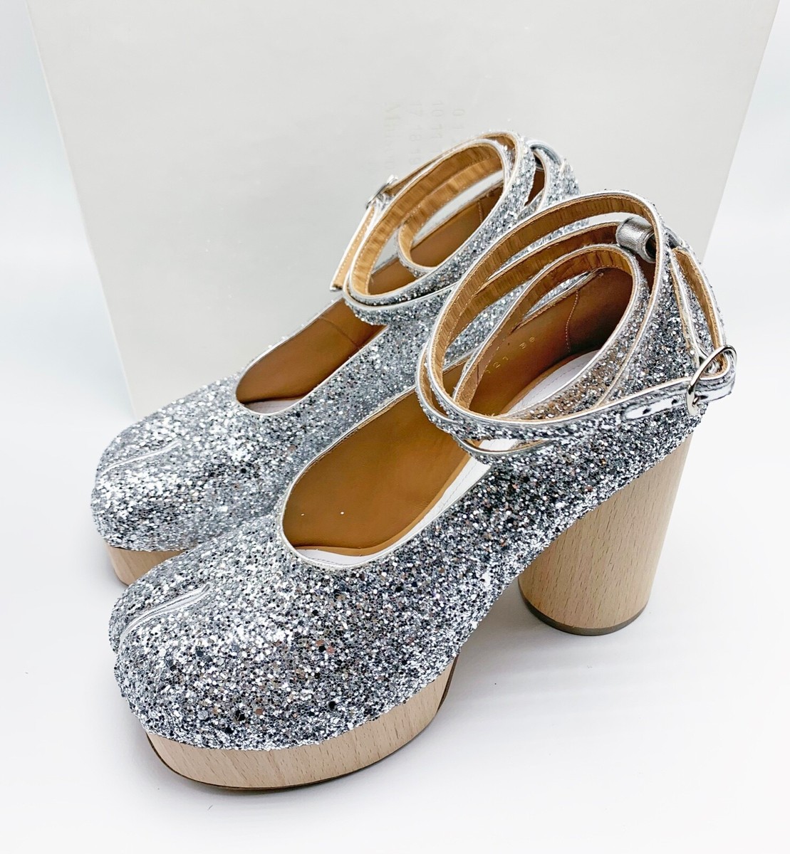$1390 Maison Margiela Tabi Glitter Leather Ankle Strap $1390 Maison Margiela Tabi Glitter Leather Ankle Strap