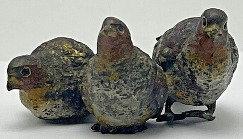 Franz Bergman Viena Trío de Latón Pollitos de Codorniz Bebé Pintado en Frío Bronce Miniatura - Imagen 2 de 12