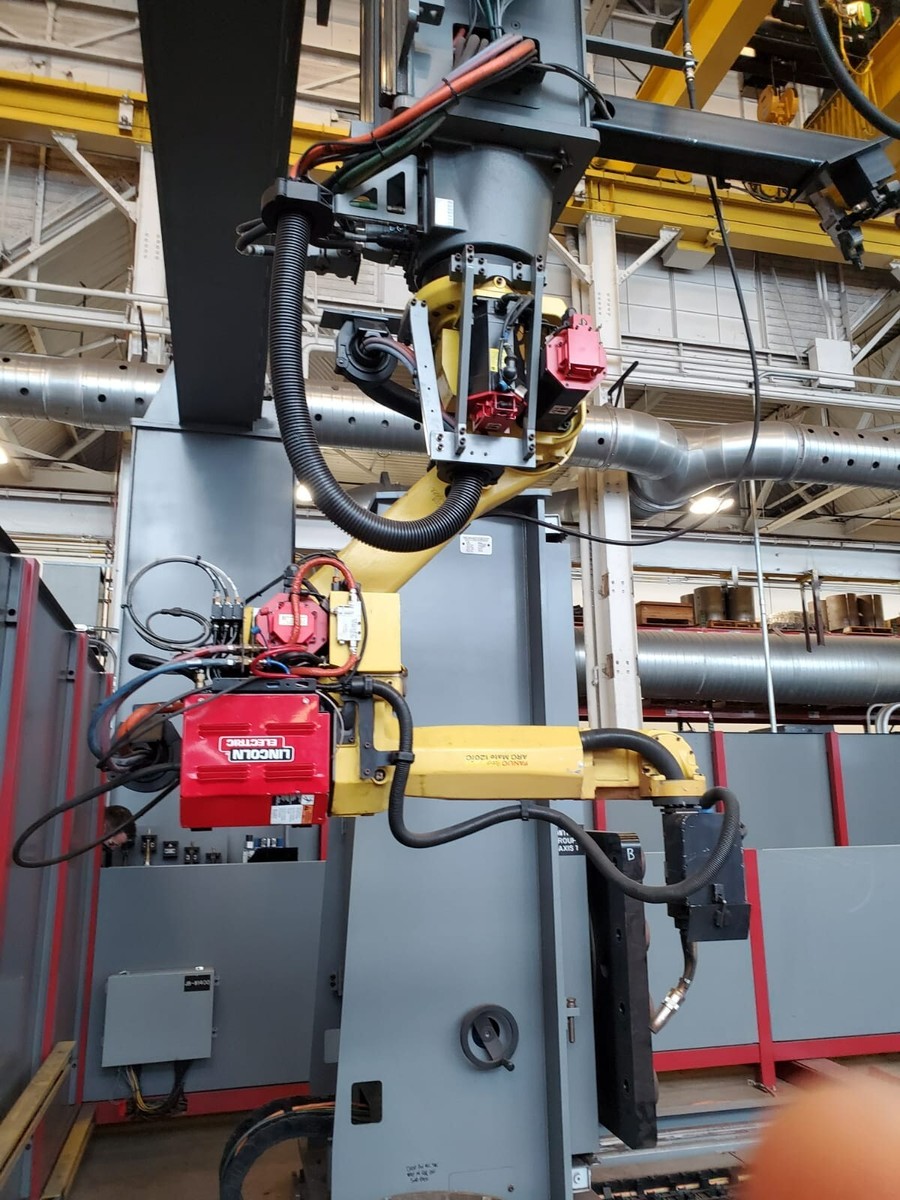 FANUC Robot ArcMate 120iC Welding Robot, R30iB 40m Dual Gantry - Main Image