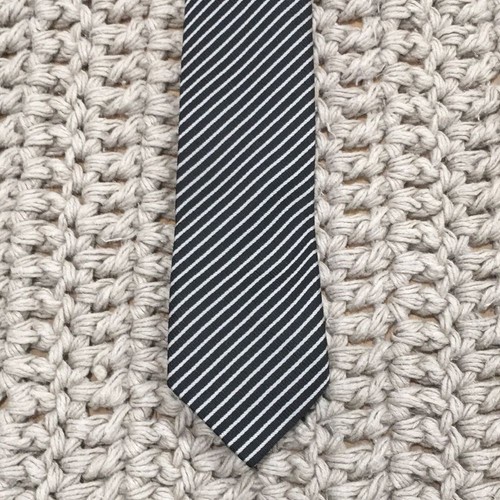 Tie Boys Sz One Size Diagonal Striped Clip On Black & Silver Holiday Wedding - Picture 3 of 9