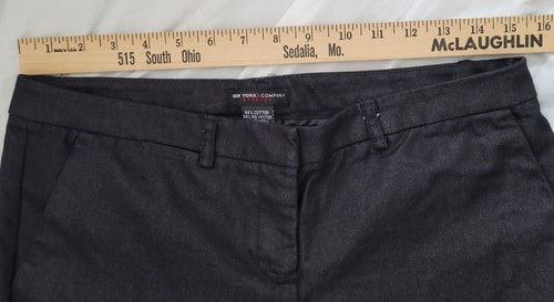 Pantaloncini neri elasticizzati estivi a vita bassa New York & Company taglia 6 - Foto 3 di 4