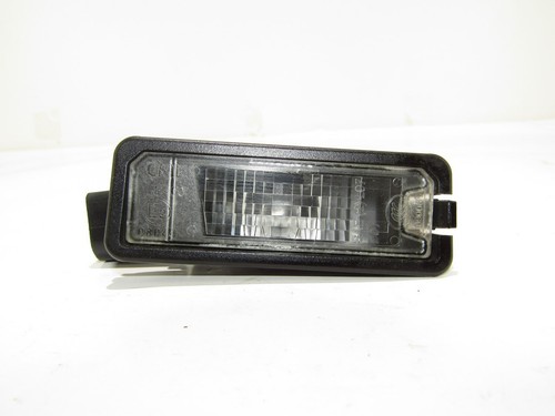 VW GOLF VI Kennzeichenbeleuchtung Number License Plate Light 1k8943021