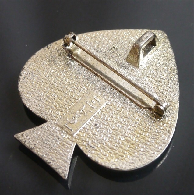 Authentic Yves Saint-Laurent Necklace top brooch spade Metallic