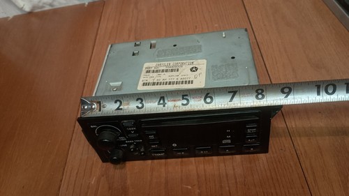 CHRYSLER CORPORATION CAR RADIO AM/FM DOLBY SYSTEM TAPE DECK PART No. P04608305 - Picture 6 of 13