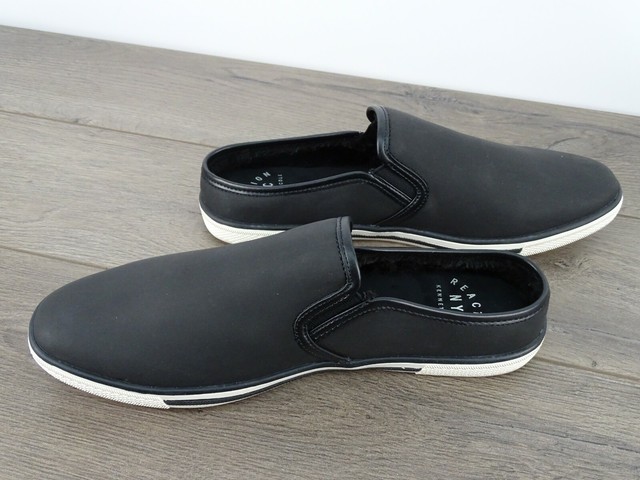 womens shoes with arch support and wide toe box