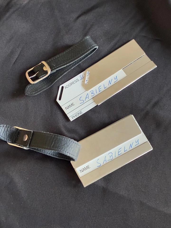 Kofferanhänger - Edelstahl - mit schwarzem Lederband. - mit Adressfeld