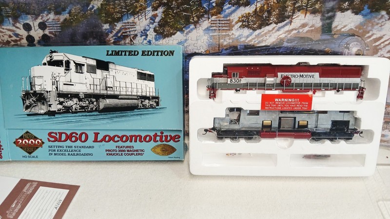 HO SCALE PROTO 2000 SD60 GM ELECTRO-MOTIVE #8301 DIESEL LOCOMOTIVE DCC READY🔥🔥