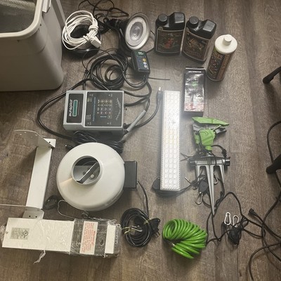 Cannabis Grow Equipment Light  Ballast Fan Auto pilot