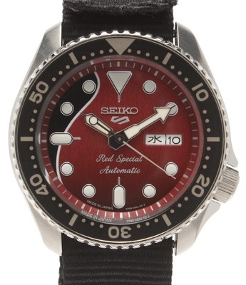 Seiko Queen Brian May rot Special 5 Sport Auto Uhr 4R36-08H0 Herren aus Japan