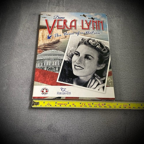 London Mint Office - Dame Vera Lynn - Crown Coin Set - 4/5 - Not Complete - Picture 15 of 19