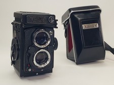 Yashica Mat-124G Medium Format TLR Film Camera w/Case