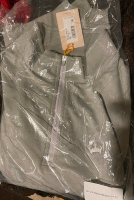 PETER MILLAR / DRAFTKINGS MENS MEDIUM PERFORMANCE QUARTER ZIP BRAND NEW / SEALED