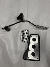 00-05 Toyota Celica Gts Rest Gas And Brake Pedals Oem Auto 00-05 Toyota Celica Gts Rest Gas And Brake Pedals Oem Auto