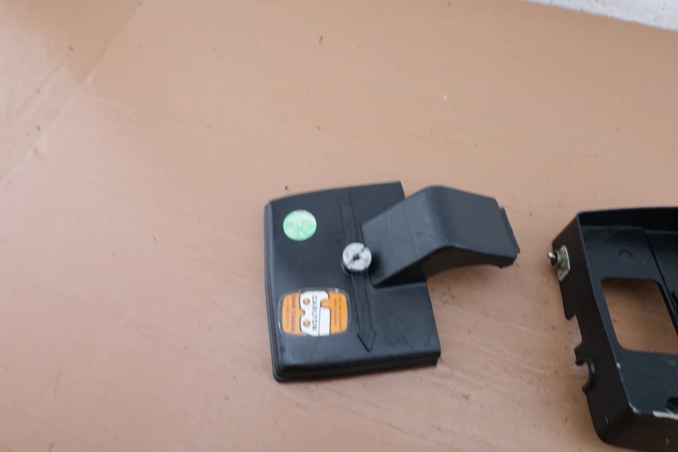 Cubierta superior para motosierra Jonsereds 451E OEM Foto 3 de 4