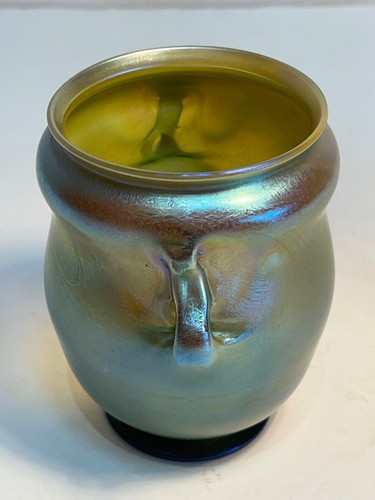 Tiffany gold iridescent double handled glass vase signed LCT #’d N2093 3.75” prf - Picture 2 of 9