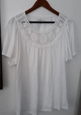 Cute LOFT White EMBROIDERED Women Size Large L Short Sleeve Boat Neck Top INDIA