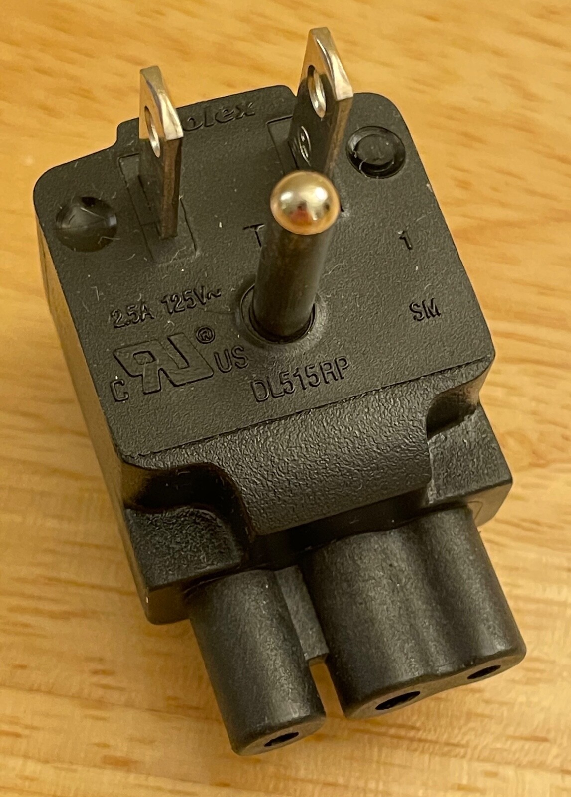 Volex DL515RP 3-Prong DUCKHEAD Direct to Wall Plug Adapter - 125V 2.5A ...