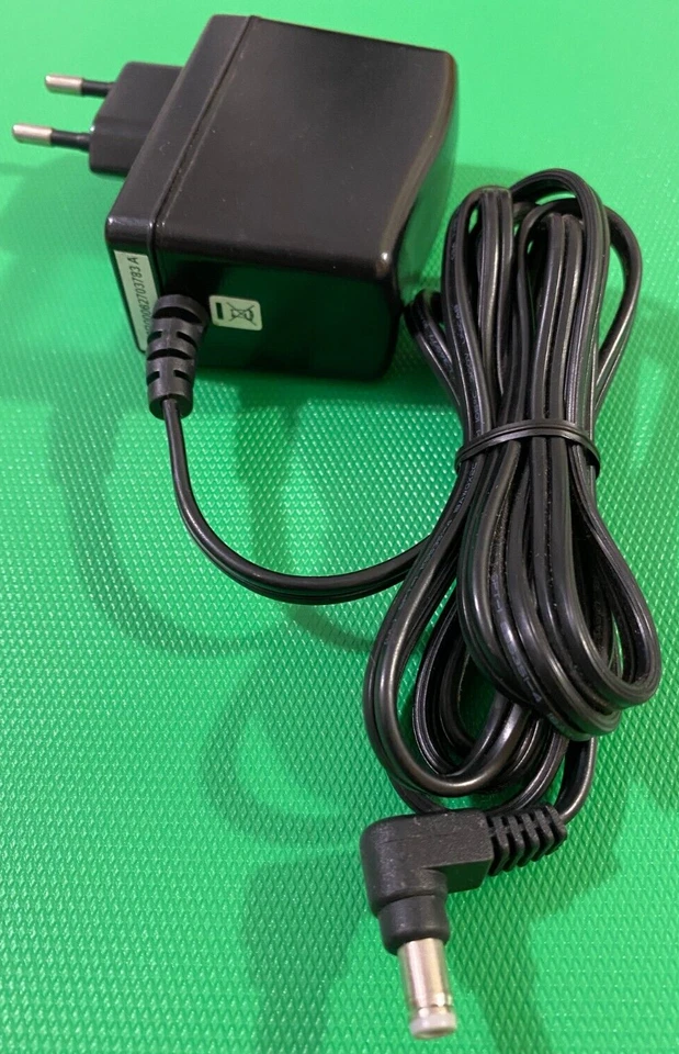 ALIMENTATORE D-LINK Mod. JTA0302F-E Input 100-240V 50-60Hz, Out 5V 3A - Immagine 4 di 4