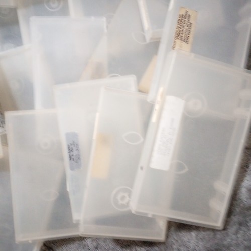 Lote 20 Estuche con cubierta plástico VHS almacenamiento de cinta de video recortado agrietado lechoso vacío - Imagen 12 de 23