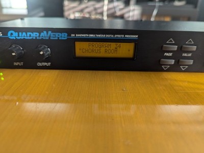 Alesis QuadraVerb Plus - Digital Effects Processor - Reverb, Delay, EQ, Pitch