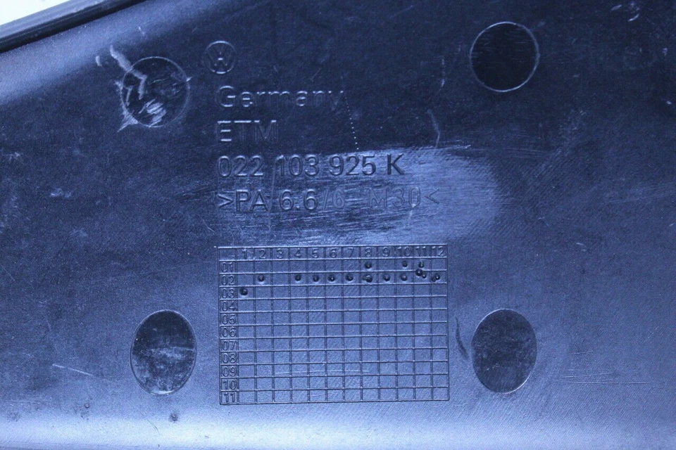 2004 2005 2006 2007 Volkswagen Touareg 3.2 Engine Cover Plastic OEM Used — 第 3/4 张图片