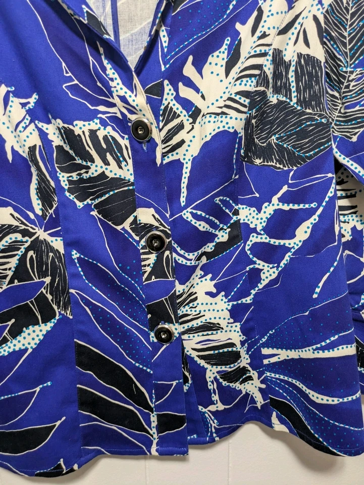 Chaqueta de algodón floral negra azul talla A Yansi Fugel para dama Foto 2 de 4