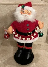 Annalee 2020 Christmas Whimsy Santa Holding Popcorn Garland & Ornaments