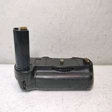 Nikon MB-D100 Battery Pack for Nikon D100 DSLR Digital SLR Camera