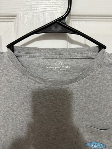 Vineyard Vines T-Shirt Boys Long Sleeve Pocket Size XL Gray Surfboard - Picture 2 of 5
