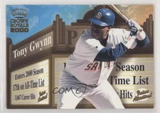 2000 Pacific Crown Royale Feature Attractions Tony Gwynn #23 HOF