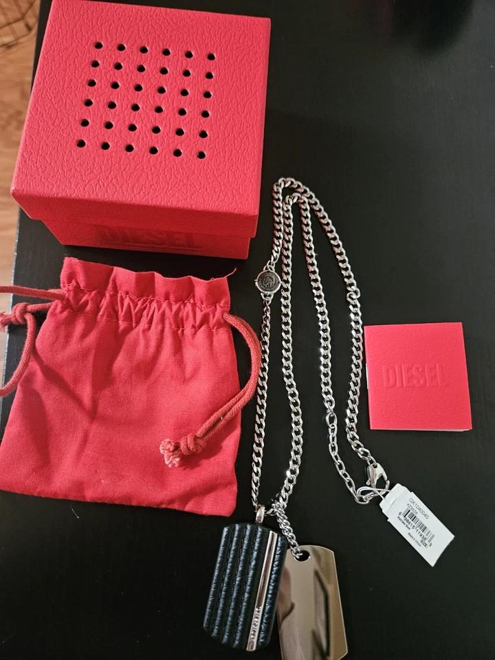 Collar Diesel Doble Etiqueta de Perro DX1040040 Cadena de Acero Inoxidable - Nuevo con Caja y Foto 2 de 4