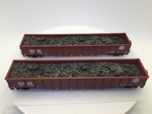 BNSF Scrap Metal Gondolas #511239 & #511476 Pack of 2 HO Scale - Picture 2 of 10