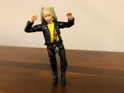MIRAMAX SPY KIDS 3 1/4 INCH ACTION FIGURE GERTI GIGGLES