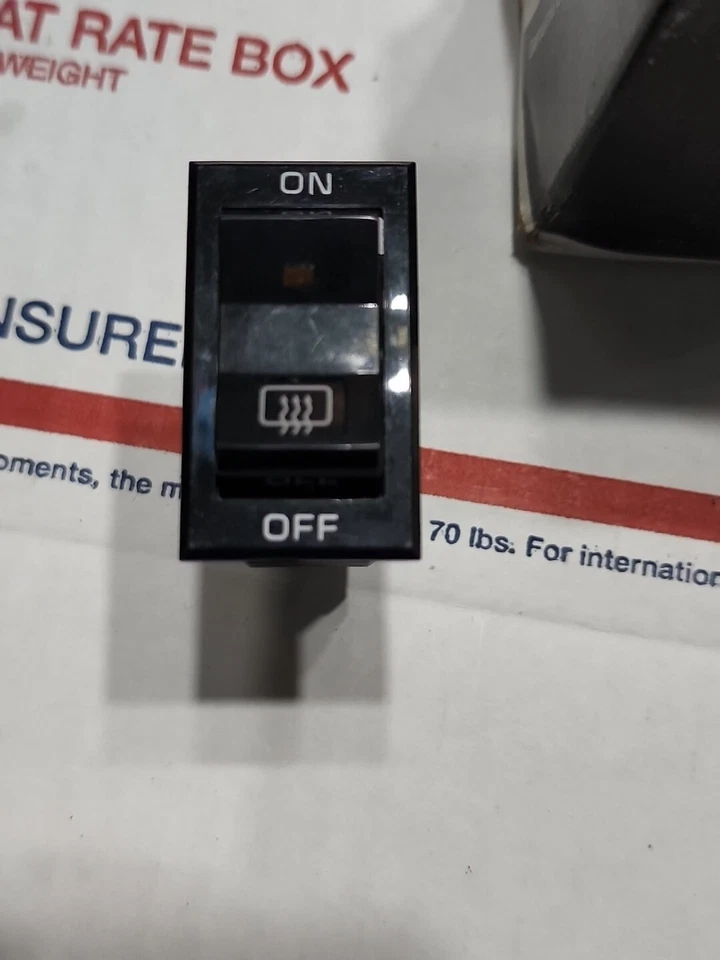 НОВЫЙ ИЗ СТАРЫХ ЗАПАСОВ 1984 PONTIAC SUNBIRD J2000 ПЕРЕКЛЮЧАТЕЛЬ РАЗМОРАЖИВАНИЯ ЗАДНЕГО СТЕКЛА P/N 10028792 - Изображение 2 из 4