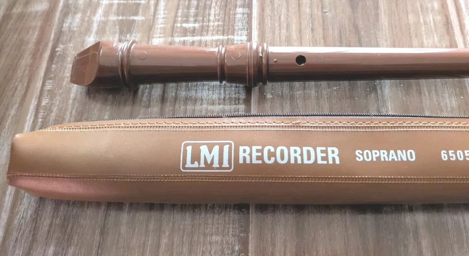LMI Soprano Recorder in Case 650502B Clean Works - Image 3 of 4