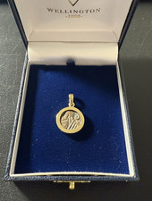 Schwerer 18K Gold gefasster antiker Bronze Elymais Drachme um 147 v. Chr. - 224 n. Chr. Münzanhänger