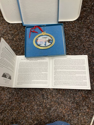 1994 White House Historical Presidential Christmas Ornament With Box & Paperwork - Picture 4 of 16