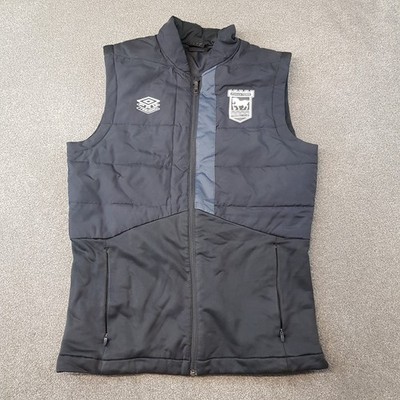 Ipswich Mens Gilet Medium Black Bodywarmer Jacket Football Umbro Pro Training