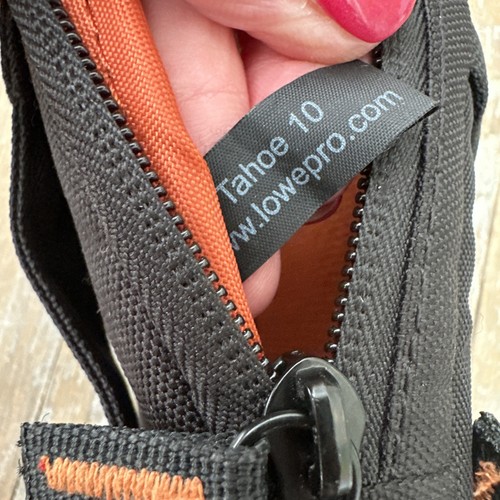 Lowepro Tahoe 10 Camera Case - Picture 3 of 5