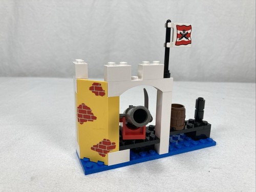 LEGO 1723 Castle / Pirates Combo Pack - Complete with Instructions - Picture 2 of 10