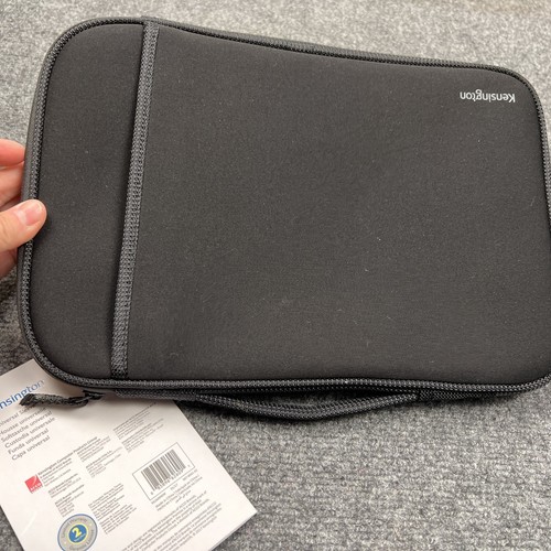 NWT Kensington Tablet Laptop Sleeve 11.6" Black Zippered Handle Padded Case - 第 6/13 張圖片