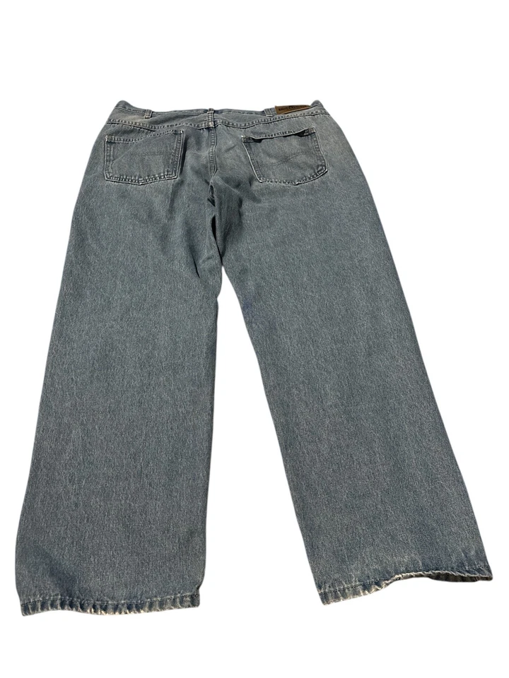 Jean relajado de lavado medio de denim azul para hombres Field & Forest Talla 38 x 29 Foto 2 de 4