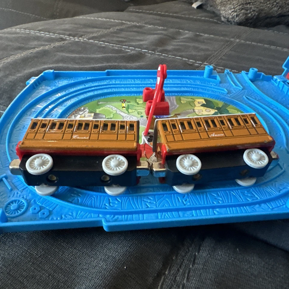 Thomas Take Along diecast Annie & Clarabel vagones de tren de pasajeros Foto 4 de 4