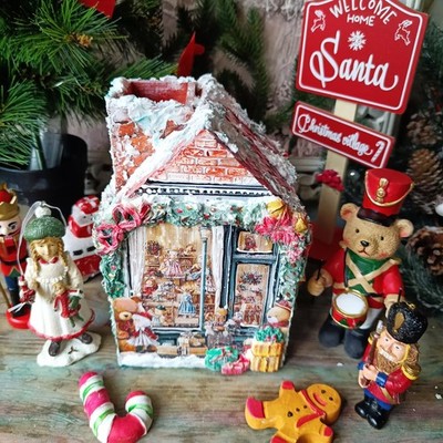 Christmas Wooden Piggy Bank House Toys Shop Christmas Ornament