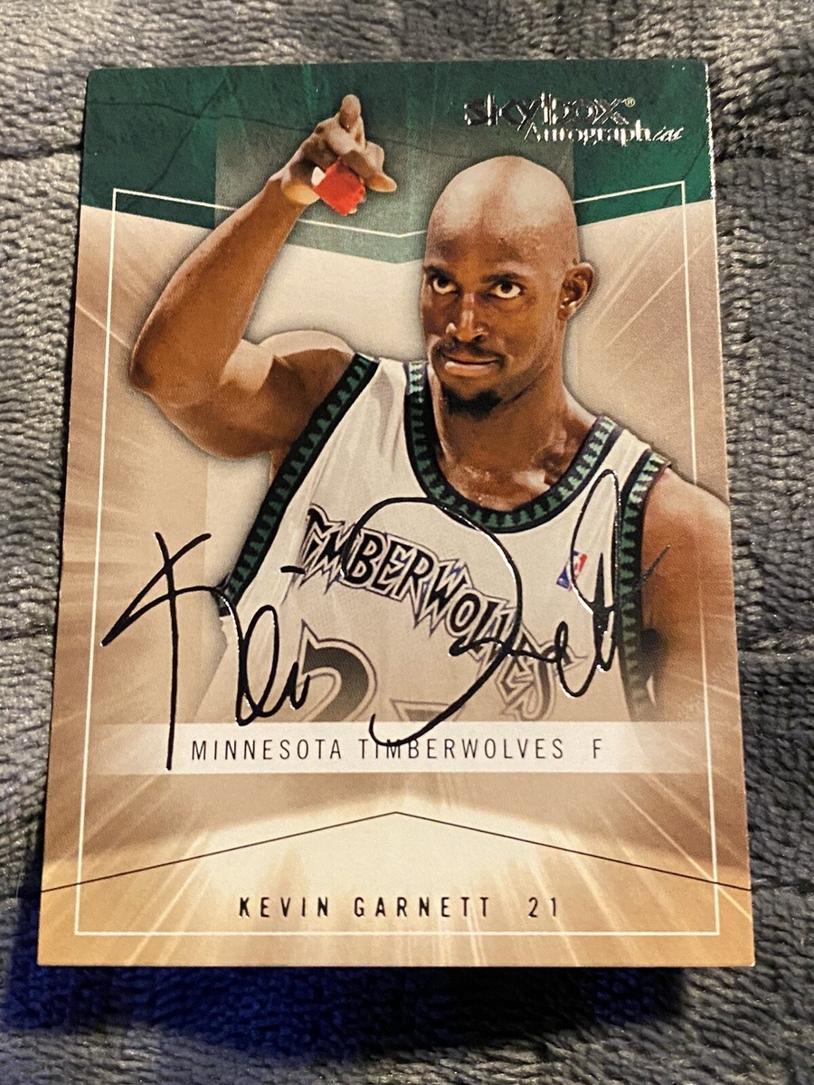 2004-05 SkyBox Autographics #55 Kevin Garnett Timberwolves Celtics