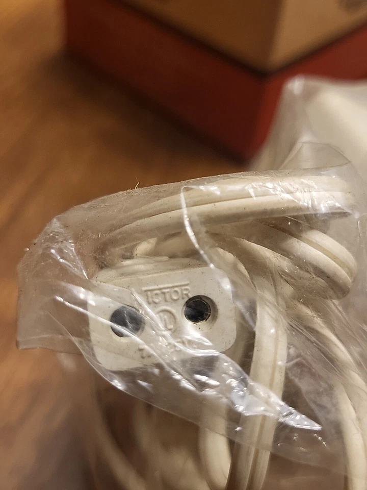 NOS Tecumseh 32659 Charger Genuine OEM Service Part - Imagem 2 de 4